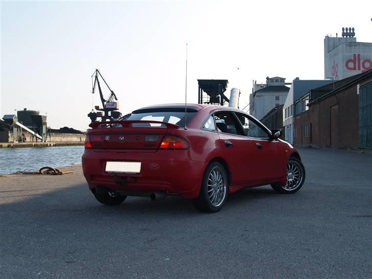 Mazda 323f V6 billede 10