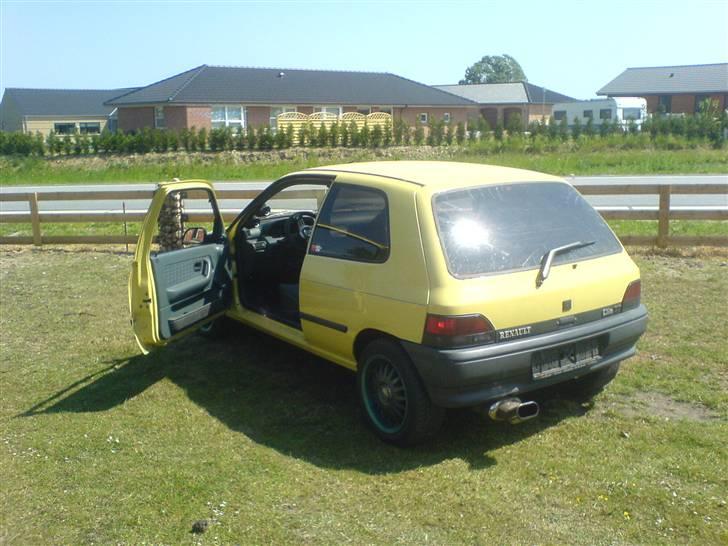 Renault Clio 1,4 Solgt billede 19
