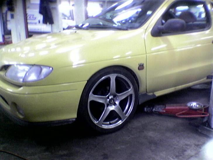 Renault Megane Coupe *DØD* - Prøvede med 18 " men de kunne ikke være der øv øv så ellers maga sejt ud billede 7
