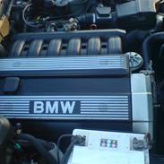 BMW 525i 24v SOLGT!