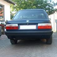 BMW 320i / 325i (Solgt)