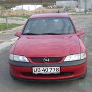 Opel vectra 1,8