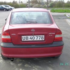 Opel vectra 1,8