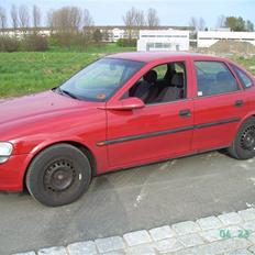 Opel vectra 1,8