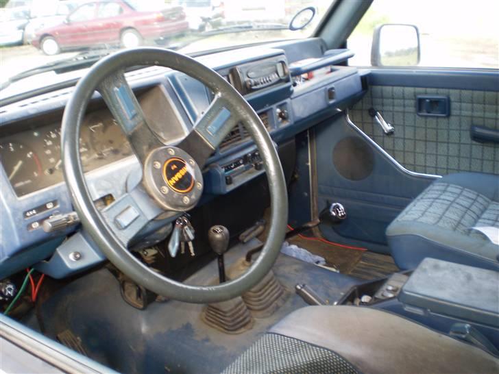 Nissan Patrol Troldepus "Solgt" - Standard blåt, passer til de blå lys der kommer i den :) billede 5