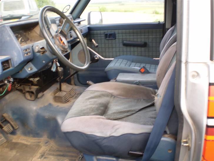 Nissan Patrol Troldepus "Solgt" - Trænger vidst til at få tørt støv af inden i billede 6