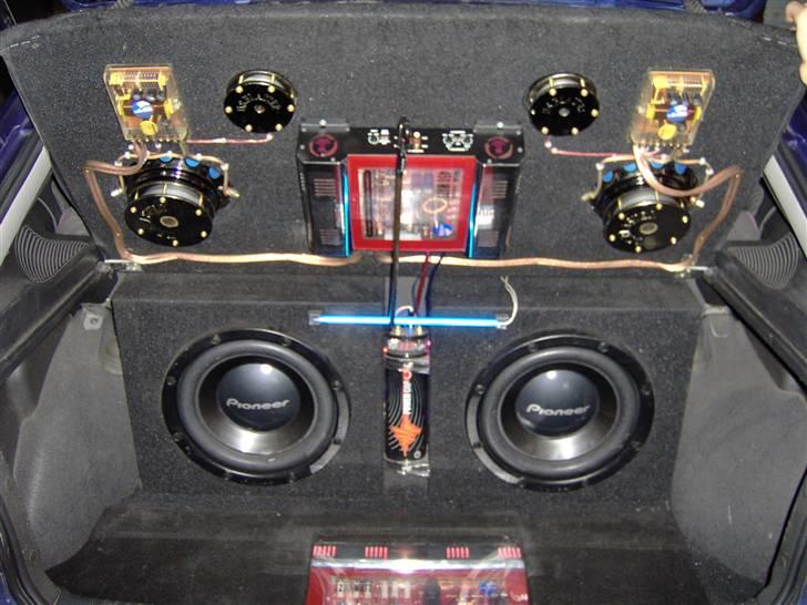 Opel Astra F  Totalskadet billede 2