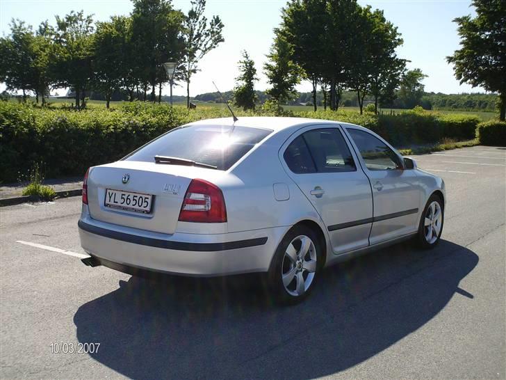 Skoda octavia 1,9 tdi pd SOLGT - ja røven er da heller ikke dårlig. billede 4