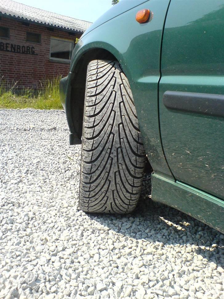 Suzuki            Baleno 1.6 GLX billede 16