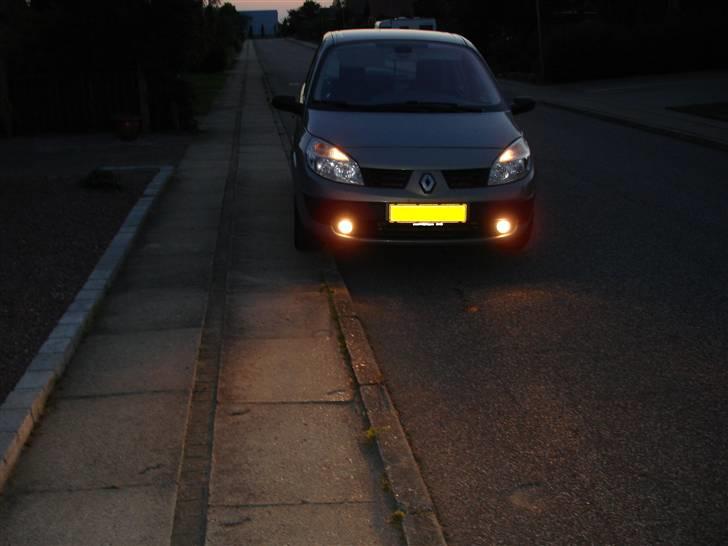 Renault senic  (SOLGT) - Tidligere min men er blevet til fars.. ;) billede 1