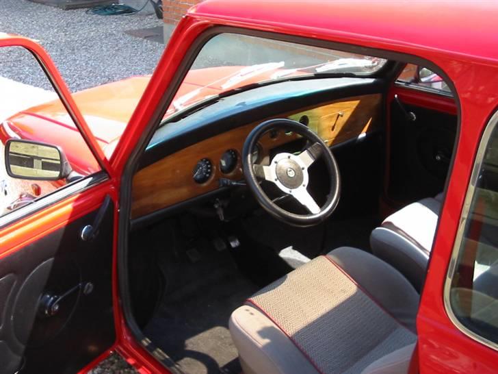 Mini clubman 1275 gt - skal ha de rigtig røde lædesæder i billede 2