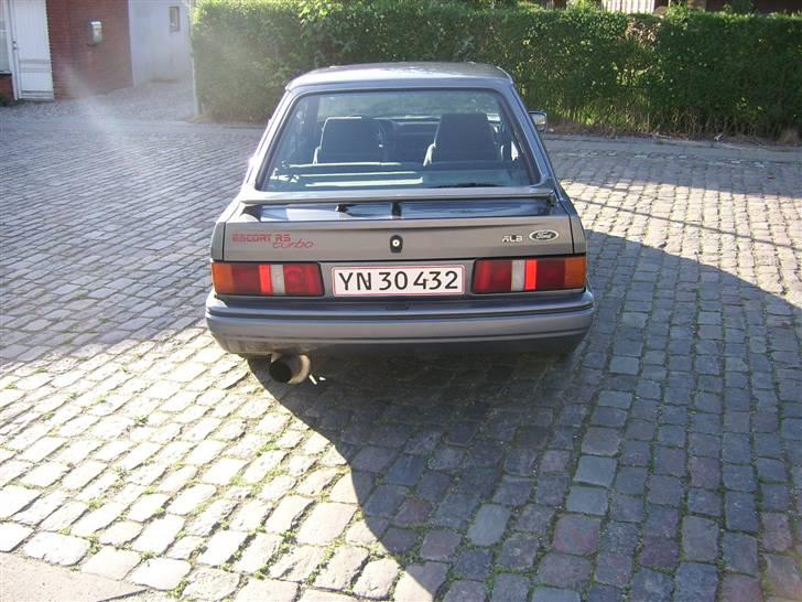 Ford Escort Rs 1,6 turbo SOLGT billede 3