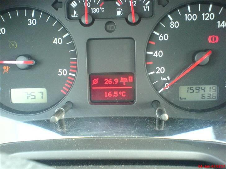 VW Golf4 1,9TDI 90HK (Solgt) - hurtig OG økonomisk... 26.7km/l over 25km, og 20km/l til hverdag ved normal kørsel :P billede 6