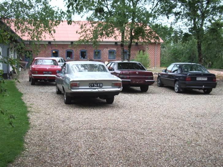 Opel Rekord C coupé "SOLGT" - De andre biler er mine forældres og min lillebrors. Senatoren er solgt billede 4
