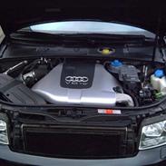 Audi A4 2,5TDI Quattro - SOLGT
