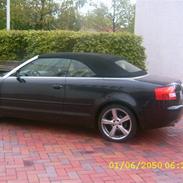 Audi a4 cabriolet V6 