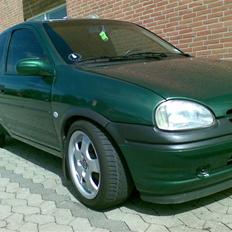 Opel Corsa sport 16v ((SOLGT))