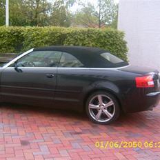 Audi a4 cabriolet V6 