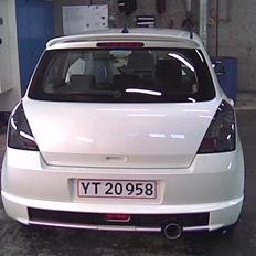 Suzuki swift perlemor hvid!