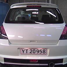 Suzuki swift perlemor hvid!