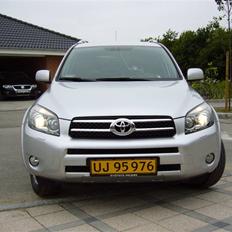 Toyota Rav4 X  2,2 D-4D 177 4x4 