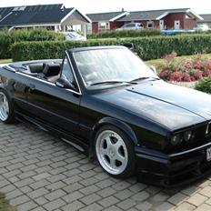 BMW 325i cabriolet solgt