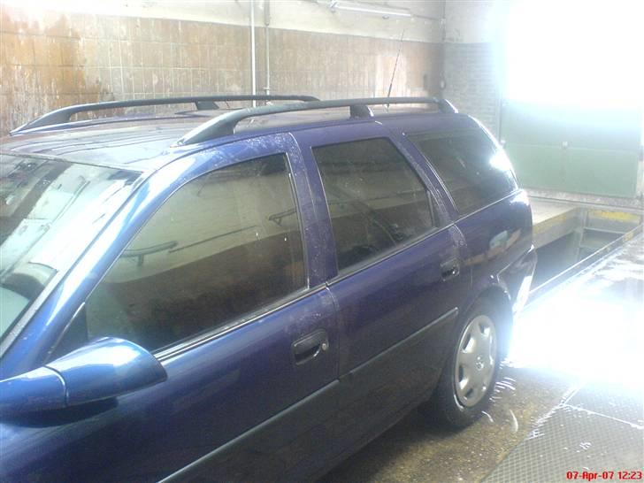 Opel Vectra B 1,8 16v st.car billede 4