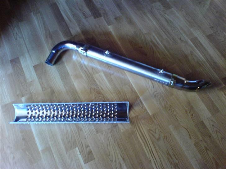 Nissan Patrol 2.8 Turbo Solgt - så kom den - Sidepipe Ø 8cm 110 cm Lang  billede 8