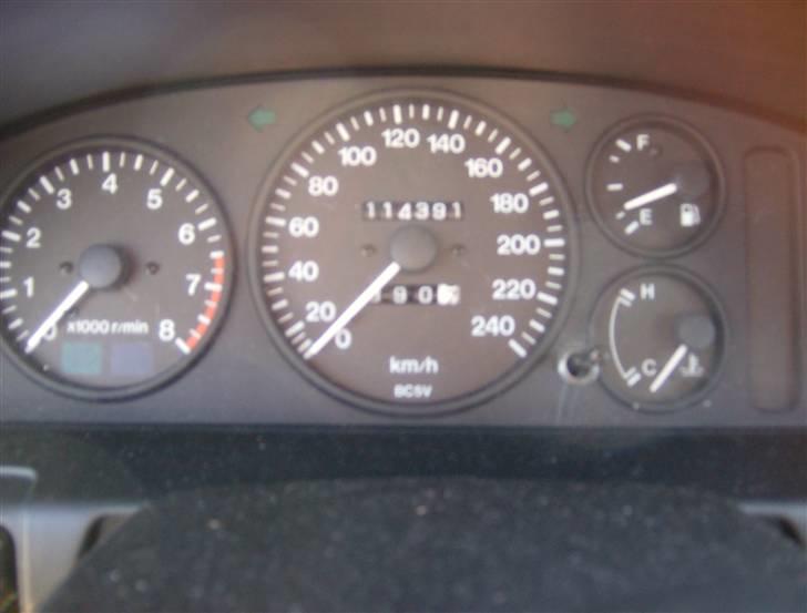 Mazda 323F * R.I.P *  billede 4