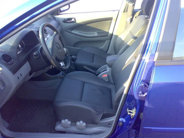 Chevrolet Lacetti 1,6 Sx *STJÅLET* - Nyt af kabinen. billede 2