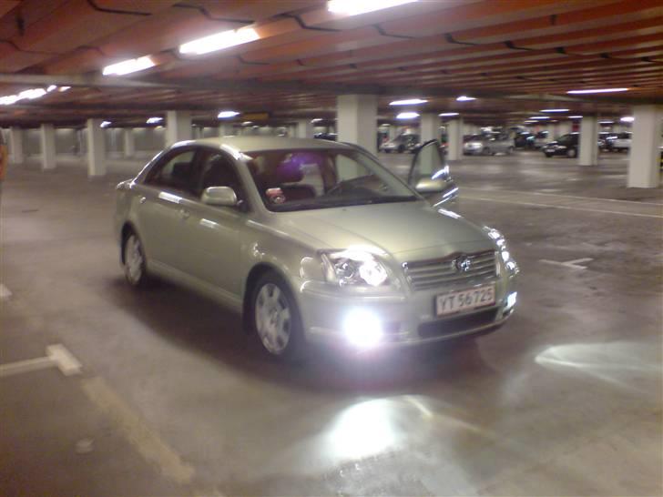 Toyota Avensis billede 9