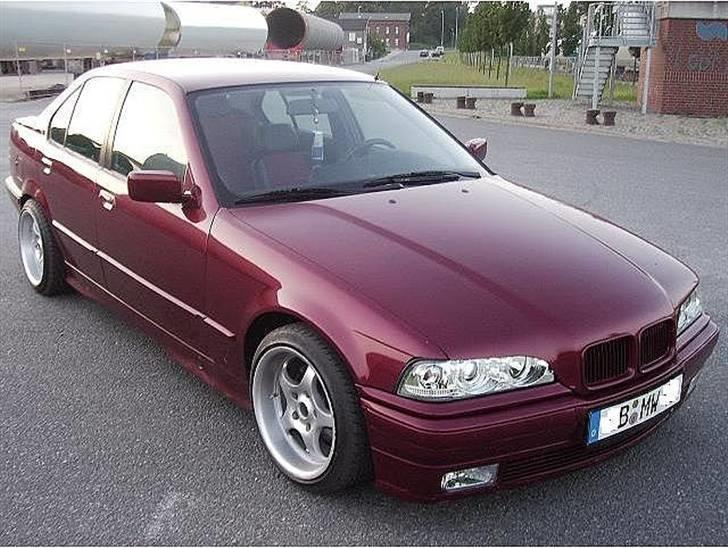 BMW 318I -SOLGT- billede 2