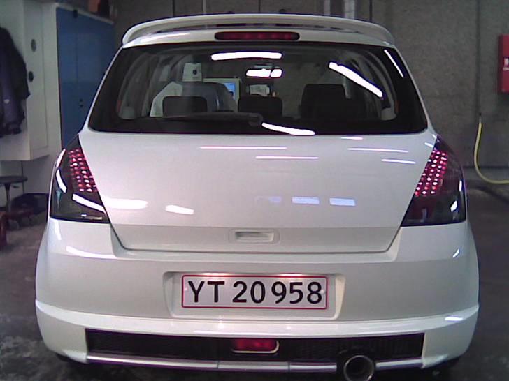 Suzuki swift perlemor hvid! billede 3