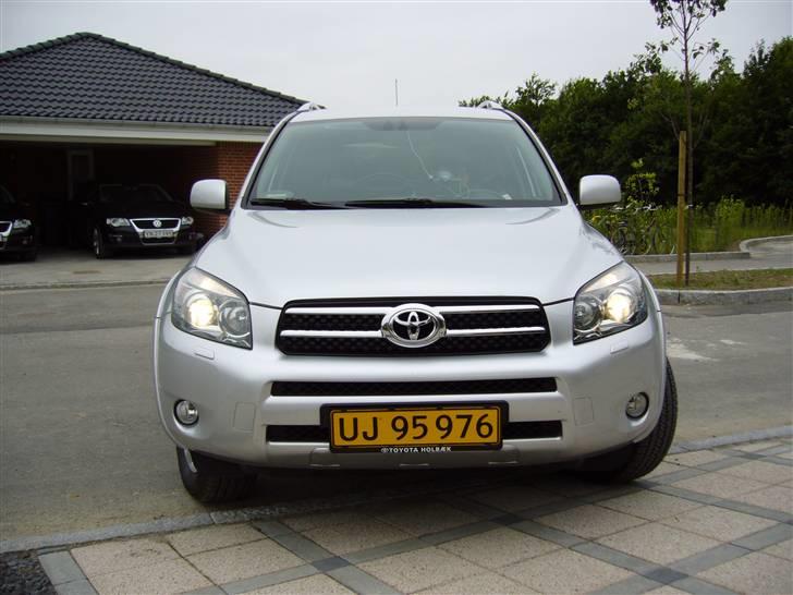 Toyota Rav4 X  2,2 D-4D 177 4x4  billede 1