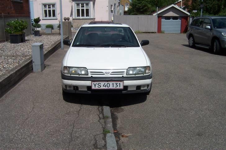 Nissan primera 2,0 slx aut solgt billede 3
