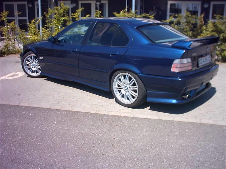 BMW 318i 1,8 billede 7