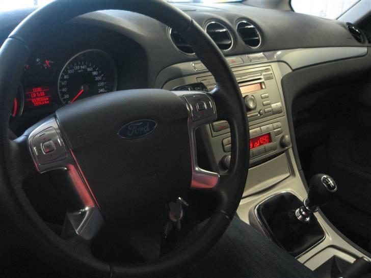 Ford s max  2.0tdci - cpu og cd styret fra rettet. billede 5