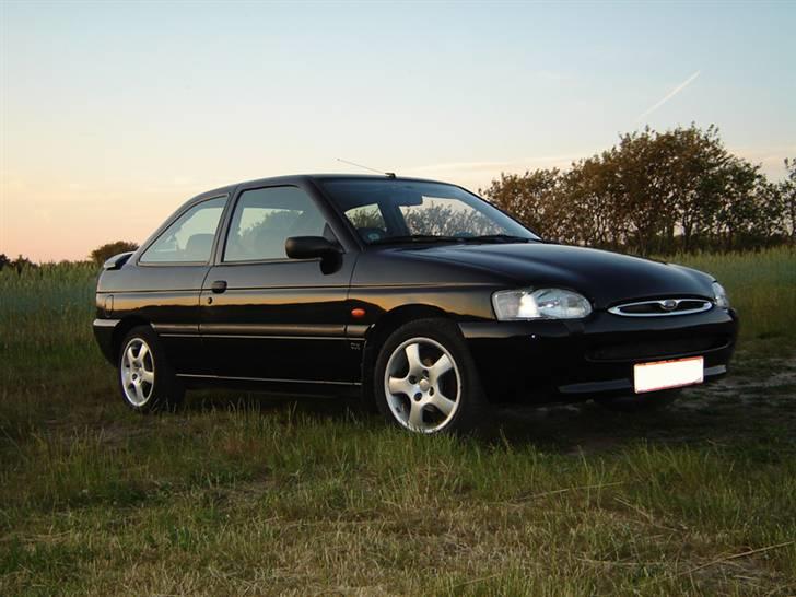 Ford Escort 1,6i CLX billede 14