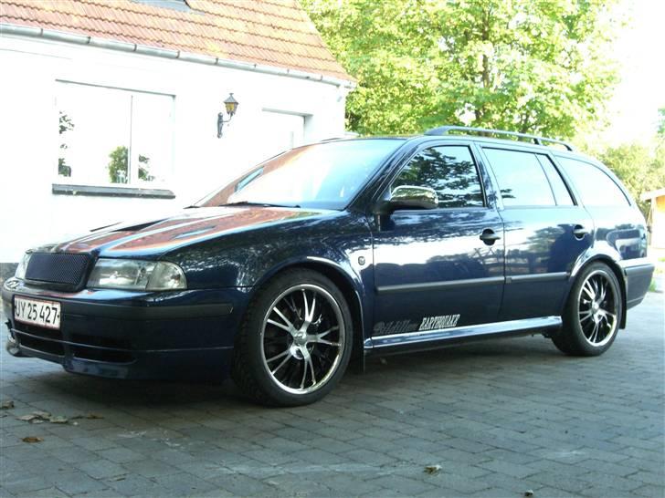 Skoda octavia tdi 1999 solgt - det er ikke til at se at denne gamle tøs har rundet 250000km billede 1