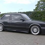 BMW E30 320 / 325 Solgt