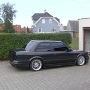 BMW E30 320 / 325 Solgt