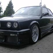 BMW E30 320 / 325 Solgt