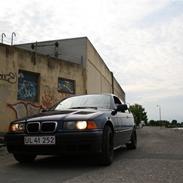 BMW 316i compact *Solgt**