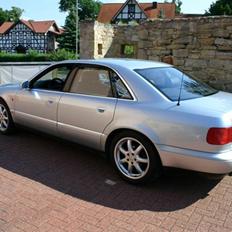Audi A8 4,2 Quattro
