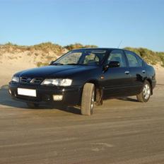Nissan Primera SE (Solgt)