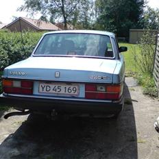 Volvo 240 GL