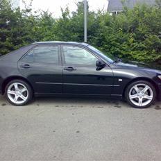 Lexus IS200 Sport *Solgt*