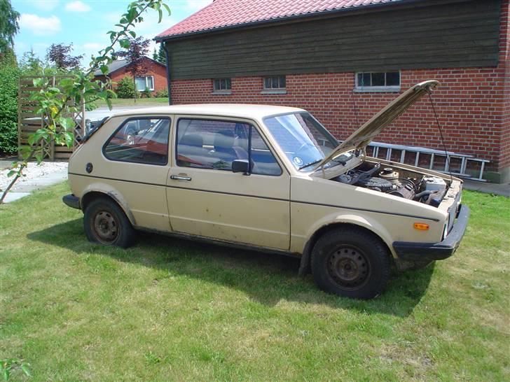 VW golf 1 skrottet billede 5