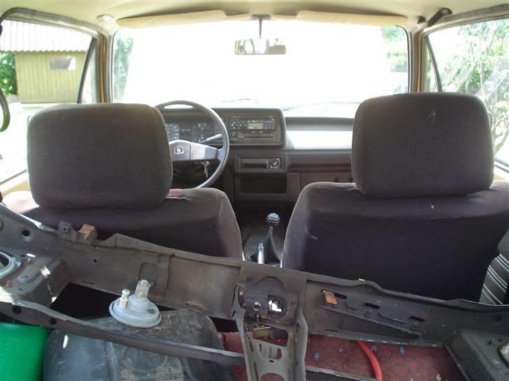 VW golf 1 skrottet billede 10