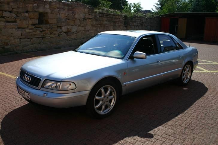 Audi A8 4,2 Quattro billede 2